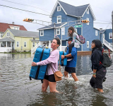 Nor'easter brings flooding and power outages  across US Northeast, over 400 flights cancelled